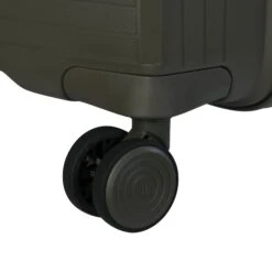 IT Luggage Spontaneous - Medium Plus (Olive Night) 19 IT Luggage Spontaneous - Medium Plus (Olive Night) -IT Luggage Shop 32559 HK15 2881 08OlivenightSSWheel f09e9bbe cc0d 4808 9d15 5172ee980fb4