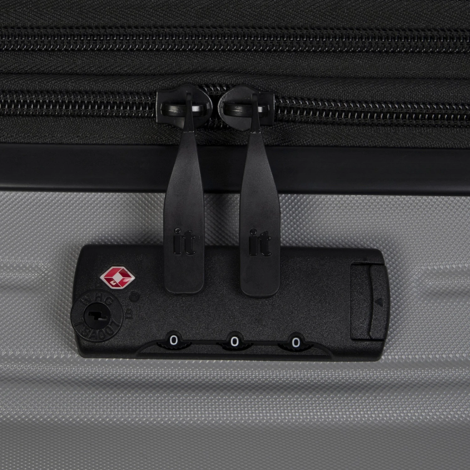 IT Luggage Eco-Protect - 4pc Set (Silver) 10 IT Luggage Eco-Protect - 4pc Set (Silver) - Image 10